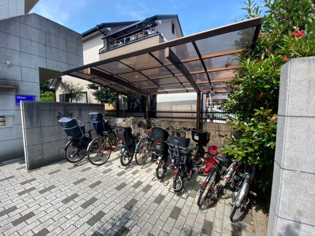 パロス135のエントランス