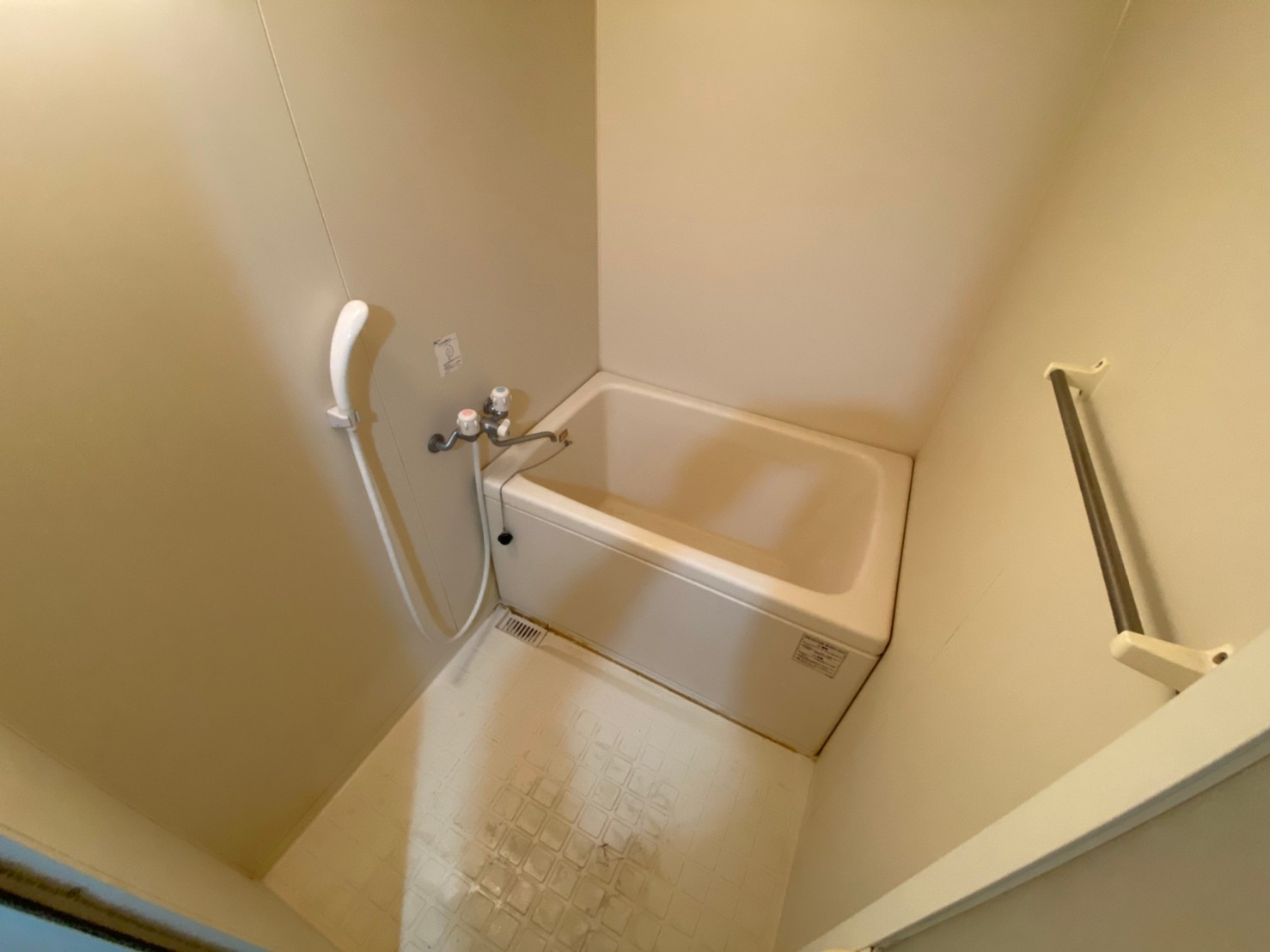 パロス135の浴室