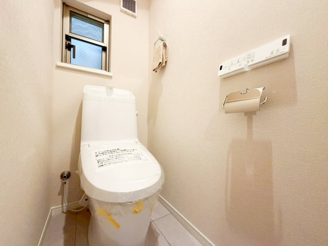 横浜市港北区日吉７丁目戸建のトイレ|シンプルで使いやすいトイレです
