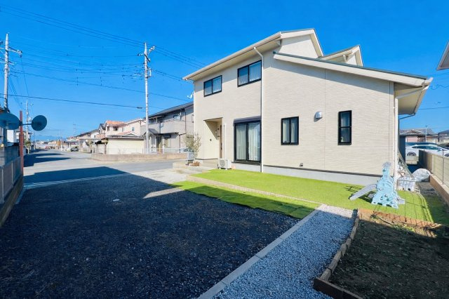 伊勢崎市西久保の庭|お庭のスペースも広々♪