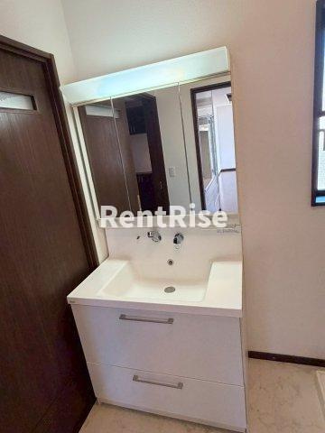 木曽川町玉ノ井字吉原道北戸建ての洗面所