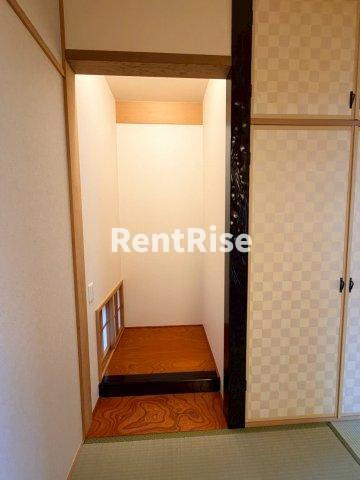 木曽川町玉ノ井字吉原道北戸建ての玄関