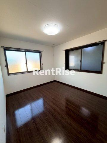 木曽川町玉ノ井字吉原道北戸建ての寝室