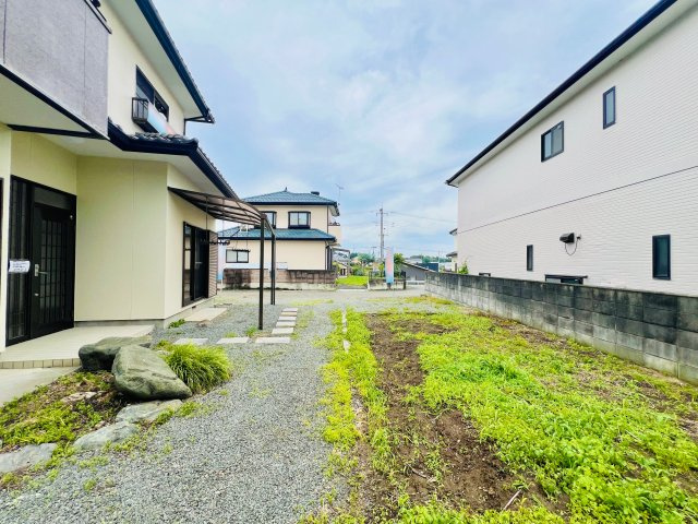 桐生市新里町山上の庭|家庭菜園やBBQなども楽しめるお庭スペース♪