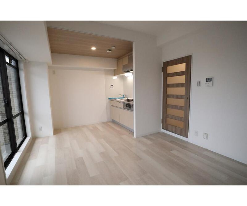 エスタ西宮の居間・リビング