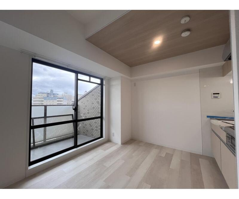 エスタ西宮の居間・リビング