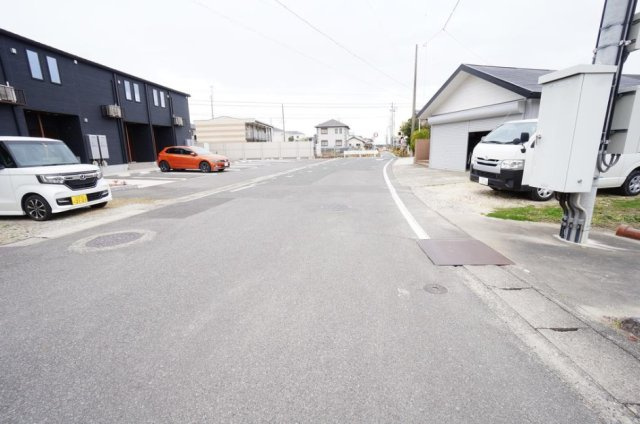 常滑市新田町４丁目　売り土地の周辺