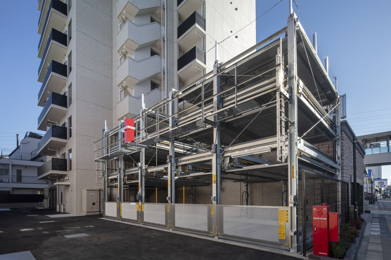 プレジオ西新井の駐車場