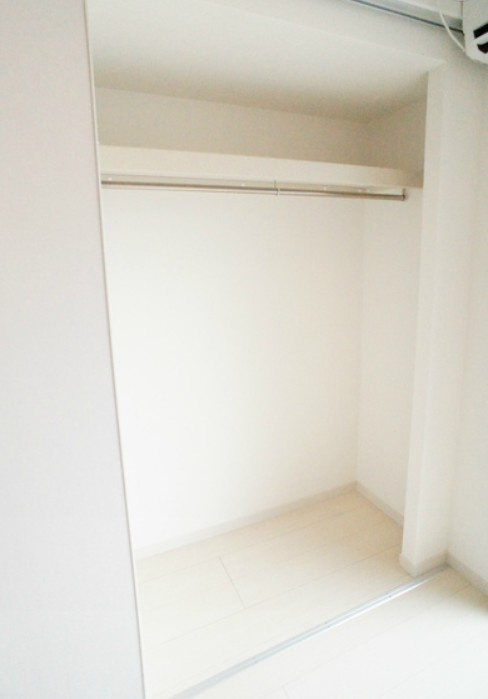 川崎市多摩区宿河原１丁目の賃貸マンションの収納