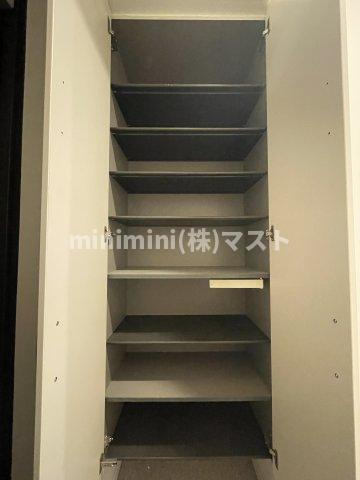 グランルージュ谷町六丁目の収納