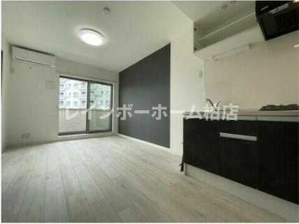 特典：仲介手数料が無料です!!の居間・リビング|使いやすい居間です