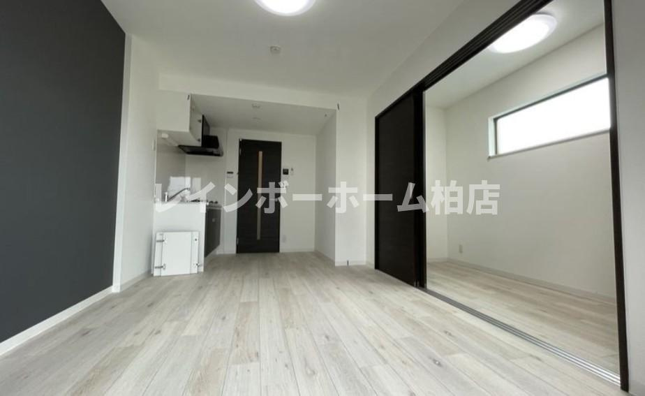 特典：仲介手数料が無料です!!の居間・リビング|居間です