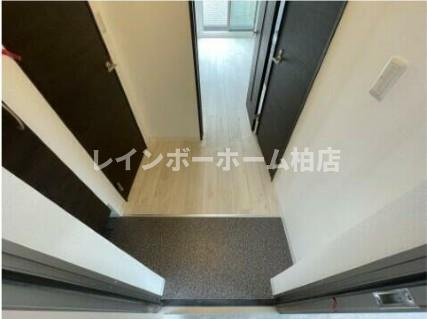 特典：仲介手数料が無料です!!の玄関|ゆったりとした玄関です