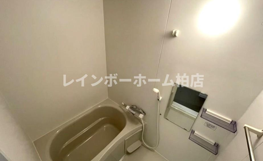 特典：仲介手数料が無料です!!の浴室|きれいなお風呂です