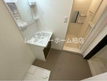 特典：仲介手数料が無料です!!の洗面所|忙しい朝には欠かせない洗面所です