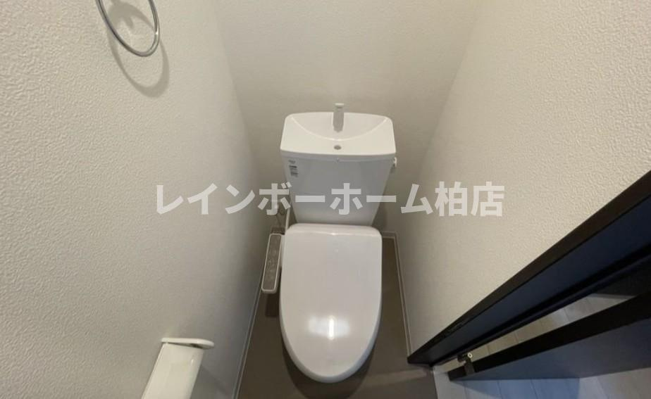特典：仲介手数料が無料です!!のトイレ|トイレもきれいです