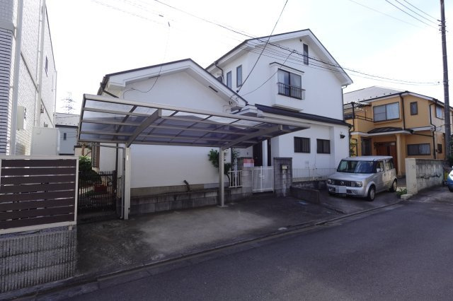 川越市広栄町　47坪売地の前面道路含む現地写真