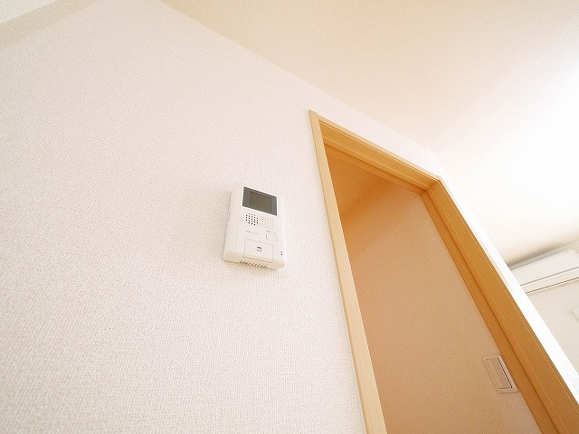 アベニュー　ウエストナイン　Ⅰのセキュリティ|モニター付きインターホンがあります