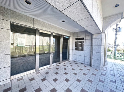 【エントランス】 | アビタシオンⅢ