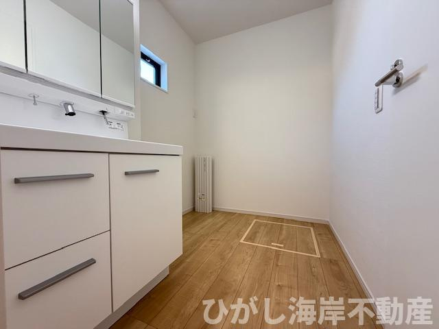 平塚市御殿４丁目　新築戸建　全５棟の脱衣所|脱衣スペース
