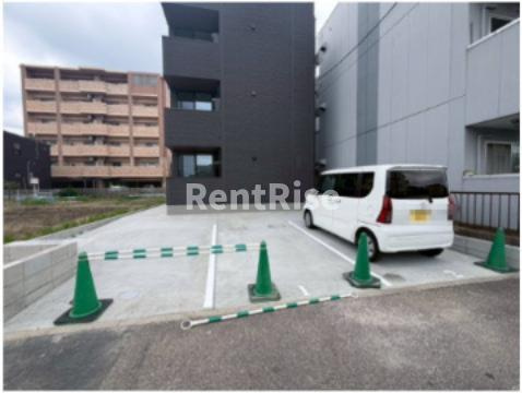 Jack kamiyamaⅠの駐車場