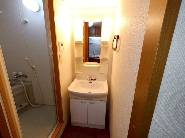 エクセレント南小岩の独立洗面台|別部屋同タイプ