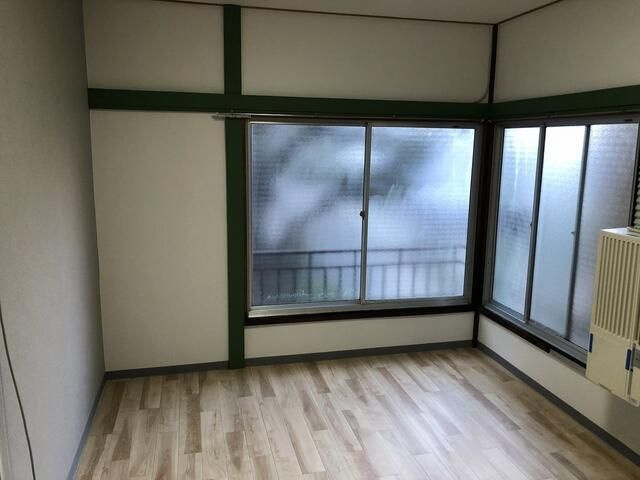 フォレスト本郷の居間・リビング