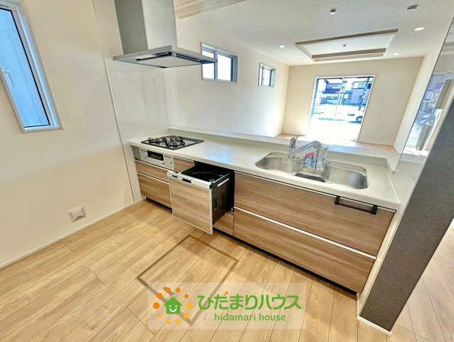 加須市花崎4丁目　新築一戸建て　02のキッチン