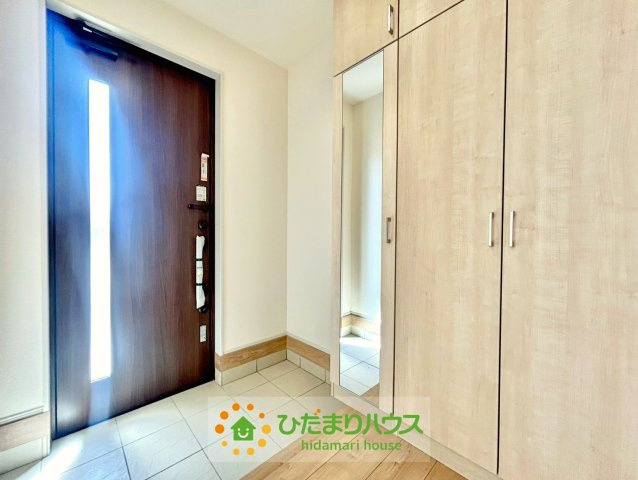 加須市花崎4丁目　新築一戸建て　02の玄関