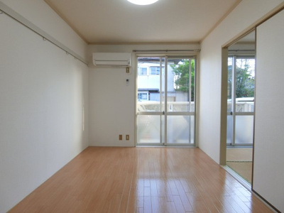 【居間・リビング】 | ハイツアールデコ