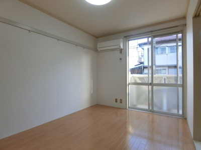 【居間・リビング】 | ハイツアールデコ