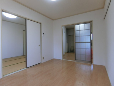 【居間・リビング】 | ハイツアールデコ