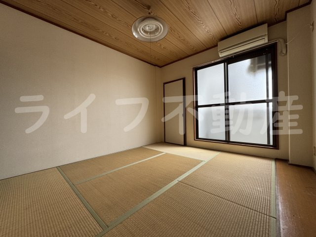 アクセル東大阪の和室|柔らかい畳が心地よい和室