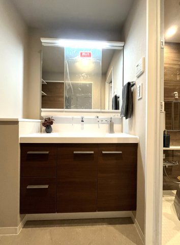 メディウス青葉台の独立洗面台