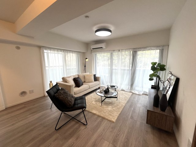 メディウス青葉台の居間・リビング