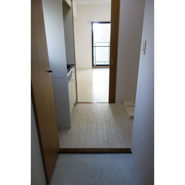 グランデュール16の玄関