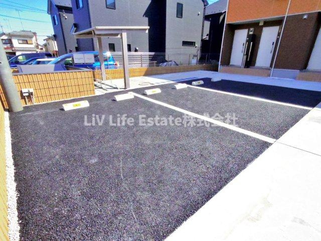 リブリ・PatriA平の の駐車場