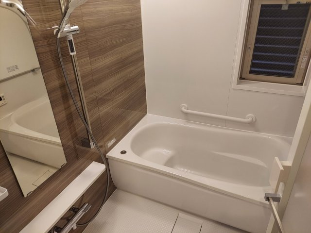 サンフル宝塚シティブレスの浴室|浴室乾燥機付き