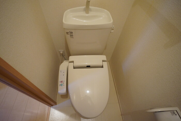 エム・セジュールのトイレ|温水洗浄暖房便座付き