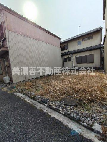 ６６６４６　岐阜市鷺山土地の外観