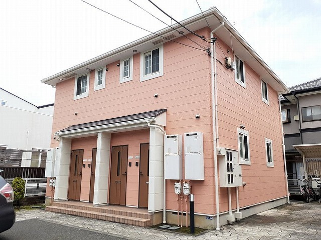 藤沢市本鵠沼３丁目のアパート