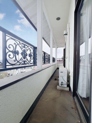 【中古戸建】桐生市堤町3丁目のバルコニー|■バルコニー｜あたたかな陽のひかりを浴びることのできるバルコニー。お洗濯物やお布団を干せば、家族みんなが気持ちよく暮らすことができます(*^^*)