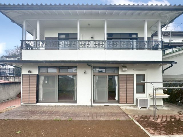 【中古戸建】桐生市堤町3丁目の外観|■外観｜庭付き一戸建てならお子様やペットが走り回っても大丈夫！伸び伸びと遊び、過ごすことができます♪