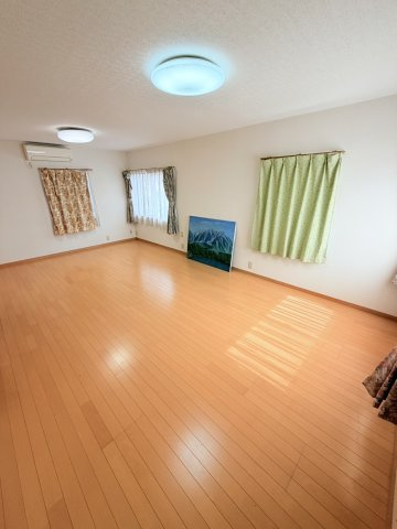 松山市堀江町 ３SLDK　中古戸建の洋室