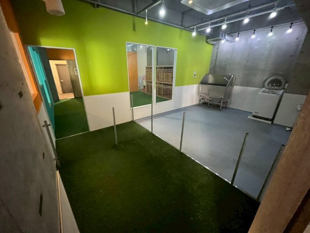 B CITY ART RESIDENCE CENTRAL PARKの内装|壁の設置、スケルトン工事費用は貸主負担。造作残しは相談可。キッチンや冷蔵庫等の設備は全て撤去します。写真は①・②両方です。