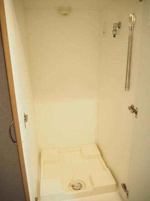 ルーブル旗の台弐番館の設備|洗濯機置場 