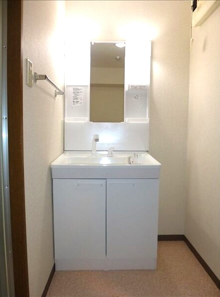 レージュグリーンの洗面所