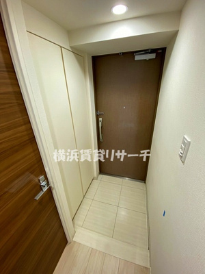 【玄関】 | プレサーブ大倉山