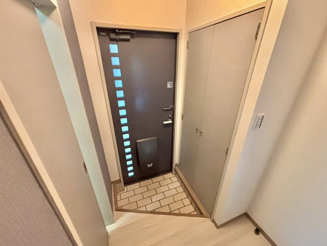 ディアス花北　B棟の玄関