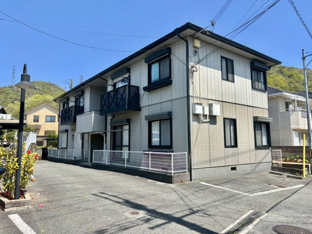ディアス花北　B棟の外観